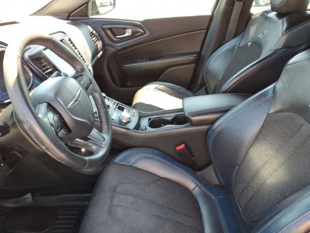 2015 Chrysler 200 S