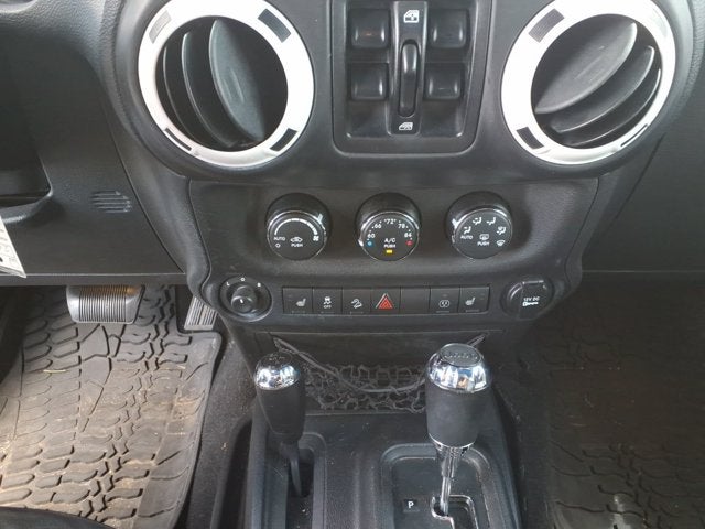 2014 Jeep Wrangler Unlimited Polar Edition
