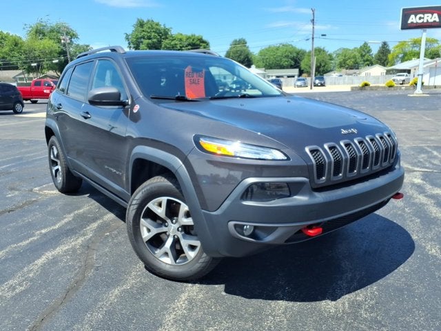 Used 2015 Jeep Cherokee Trailhawk with VIN 1C4PJMBBXFW727654 for sale in Greensburg, IN