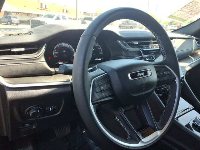 2024 Jeep Grand Cherokee Laredo X