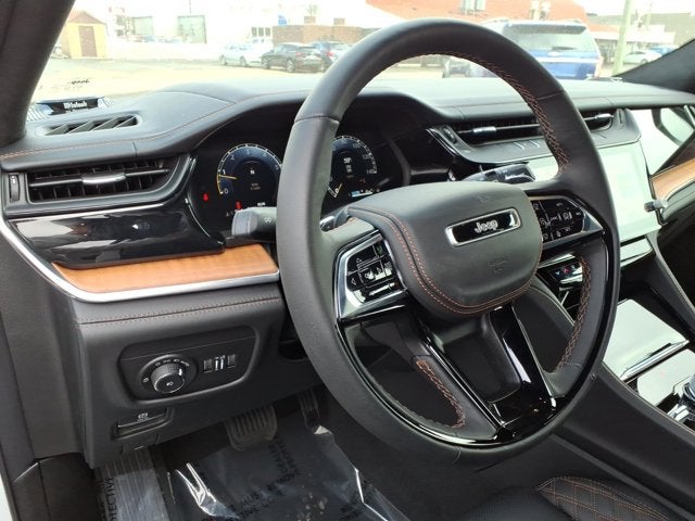 2026 Jeep Grand Cherokee Summit