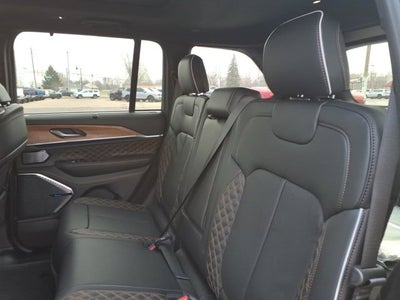 2026 Jeep Grand Cherokee Summit