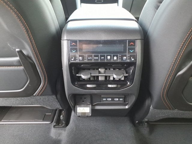 2026 Jeep Grand Cherokee Summit