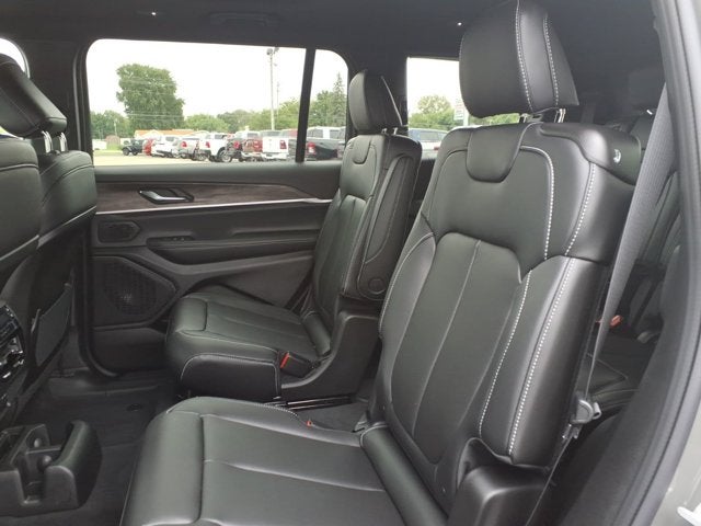 2027 Jeep Grand Cherokee L Limited