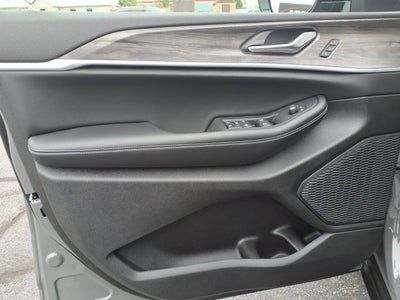 2027 Jeep Grand Cherokee L Limited