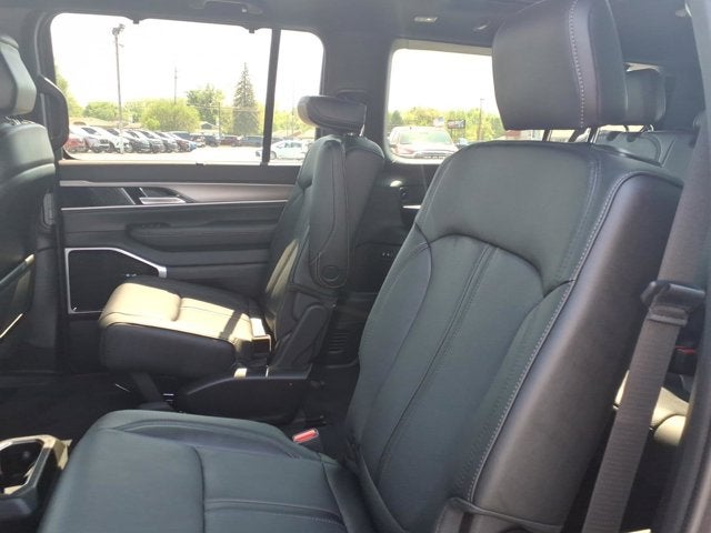 2026 Jeep Grand Wagoneer L Limited Reserve