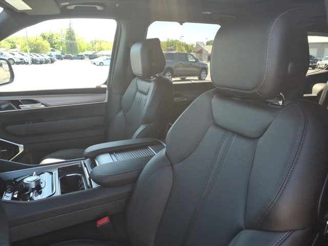 2026 Jeep Grand Wagoneer Limited Reserve