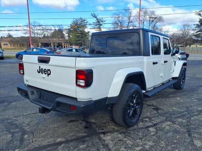 2022 Jeep Gladiator Sport S