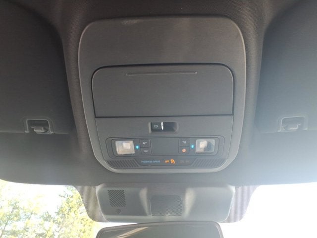 2022 Ford F-150 Base