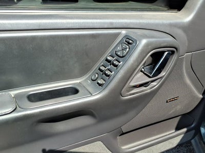 2000 Jeep Grand Cherokee Laredo