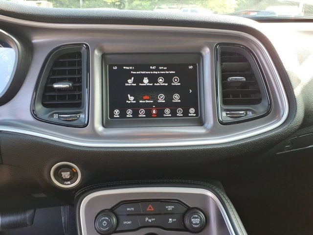 2022 Dodge Challenger SXT