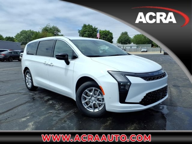 2027 Chrysler Pacifica Select's photo