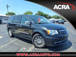 2015 Chrysler Town &amp; Country Touring-L