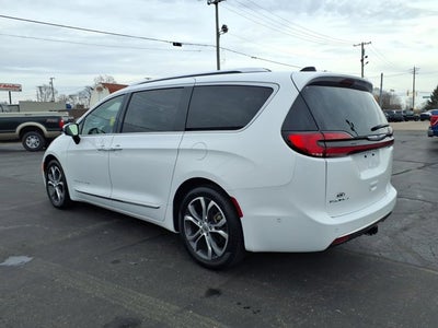 2025 Chrysler Pacifica Pinnacle