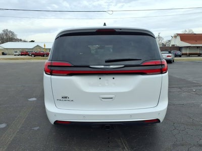 2025 Chrysler Pacifica Pinnacle