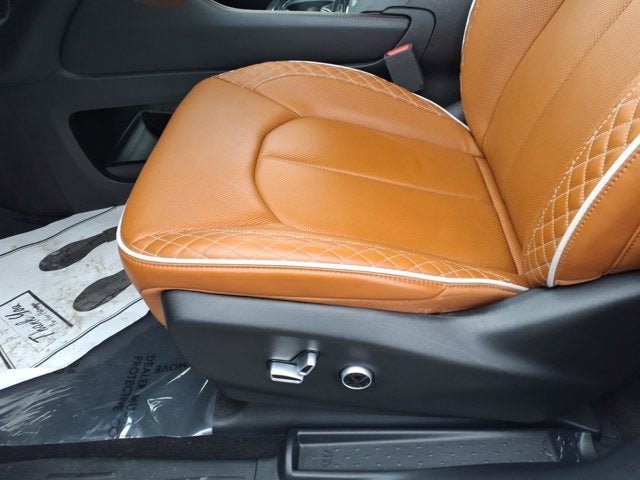2025 Chrysler Pacifica Pinnacle