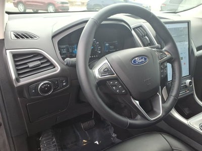 2023 Ford Edge Base