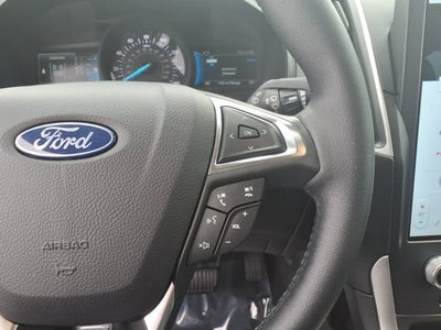 2023 Ford Edge Base