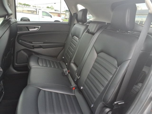 2023 Ford Edge Base