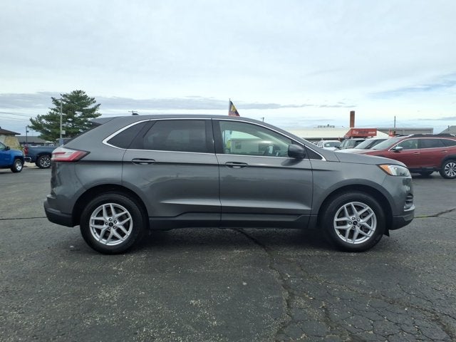 2023 Ford Edge Base