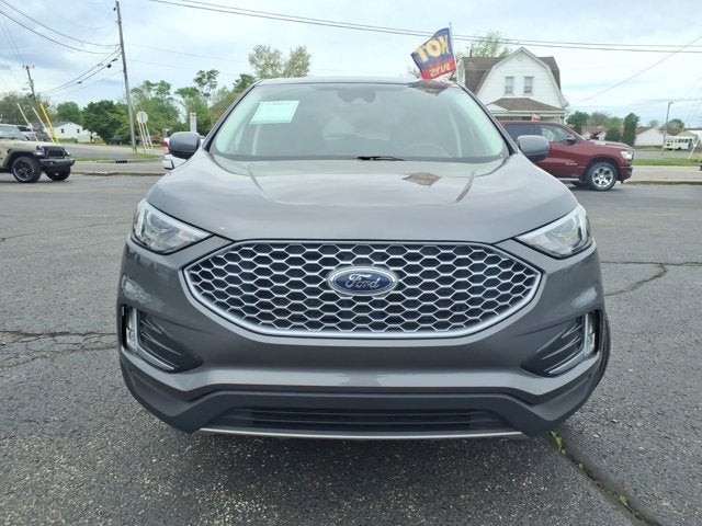 2023 Ford Edge Base