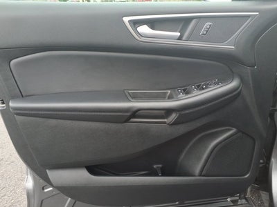 2023 Ford Edge Base