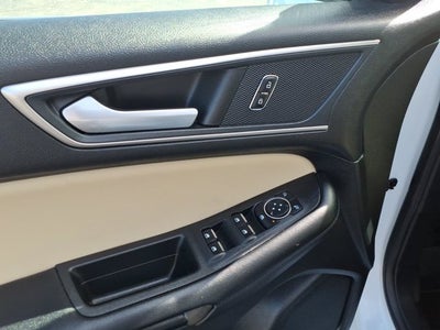 2023 Ford Edge Base