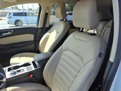 2023 Ford Edge Base