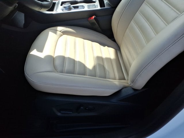 2023 Ford Edge Base