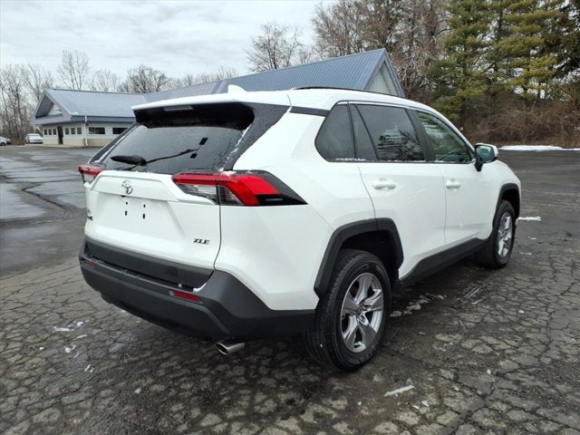 2025 Toyota RAV4 XLE