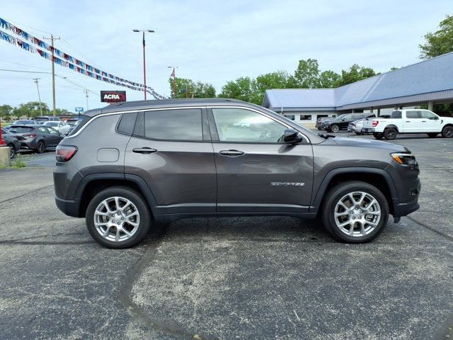 2023 Jeep Compass Latitude Lux