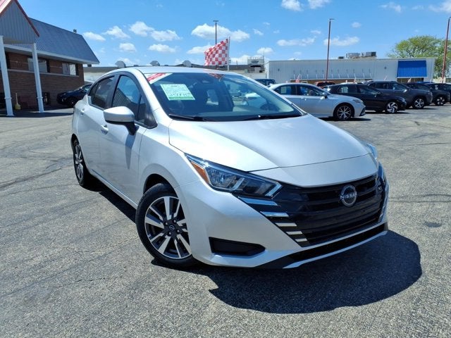2023 Nissan Versa SV